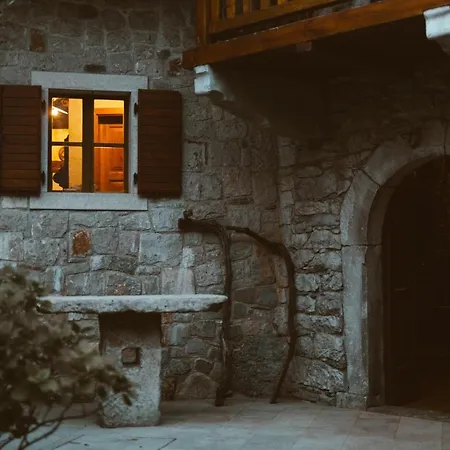 Seoska kuća Skerlj Wine Estate Tomaj