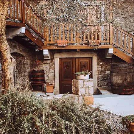 Skerlj Wine Estate * Tomaj