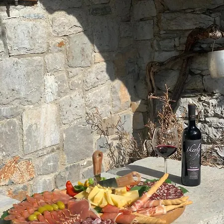 Skerlj Wine Estate Tomaj