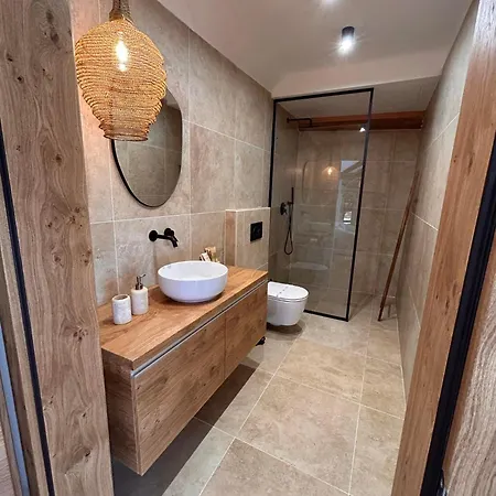 škerlj Wine Estate * Tomaj