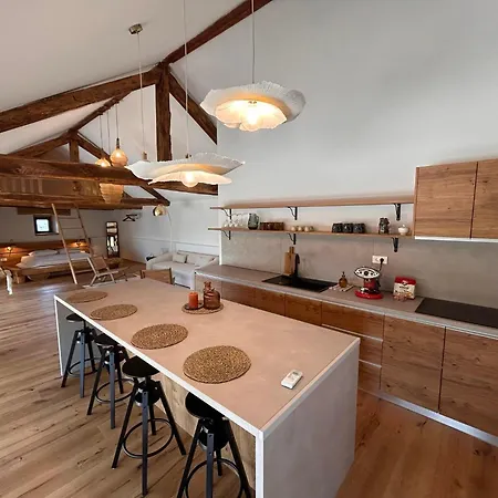 Skerlj Wine Estate Seoska kuća Tomaj