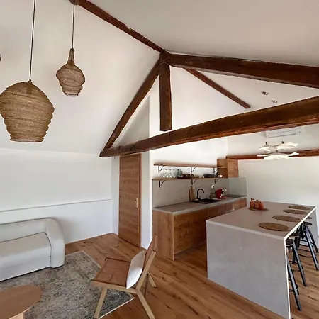 Seoska kuća Skerlj Wine Estate Tomaj