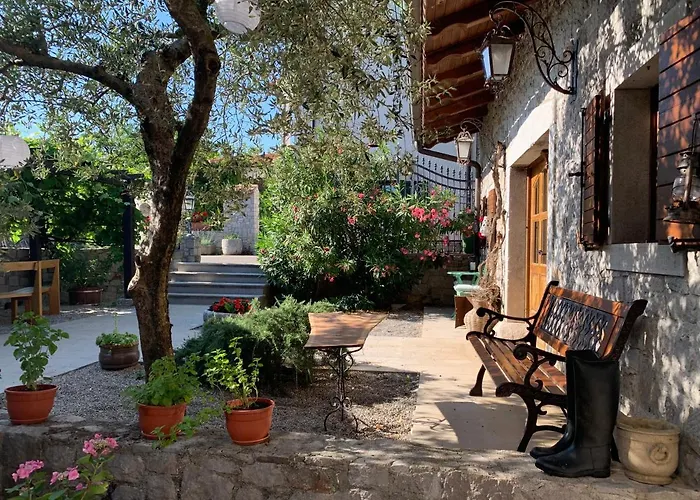 škerlj Wine Estate Tomaj