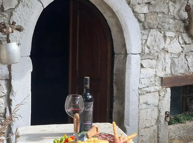 Skerlj Wine Estate منزل ريفي Tomaj