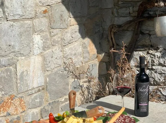 škerlj Wine Estate Tomaj