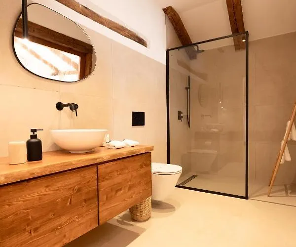 Skerlj Wine Estate * Tomaj