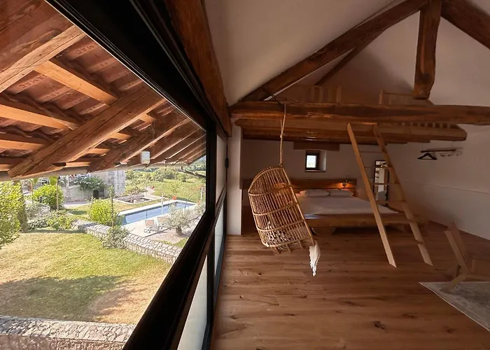 Landhaus škerlj Wine Estate Tomaj